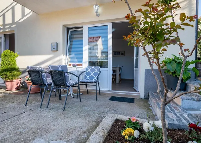 Apartmani Frane