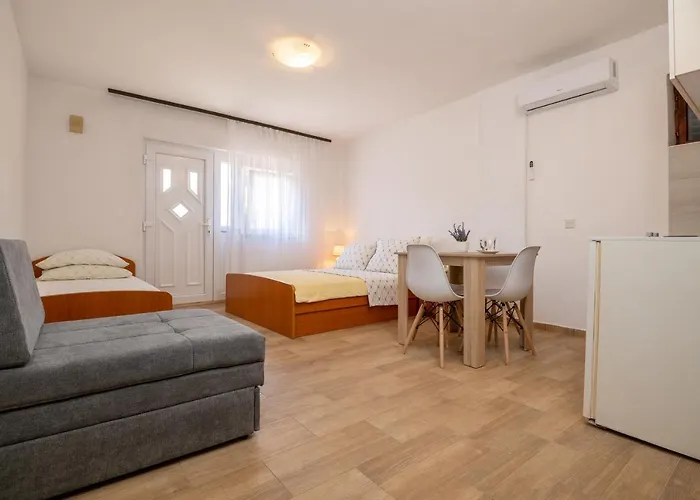 Apartmani Frane